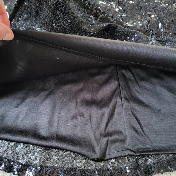 Women’s Black Sequin Mini Dress – R. Vivimos – Size M (8/10) – NWT - Picture 5 of 11